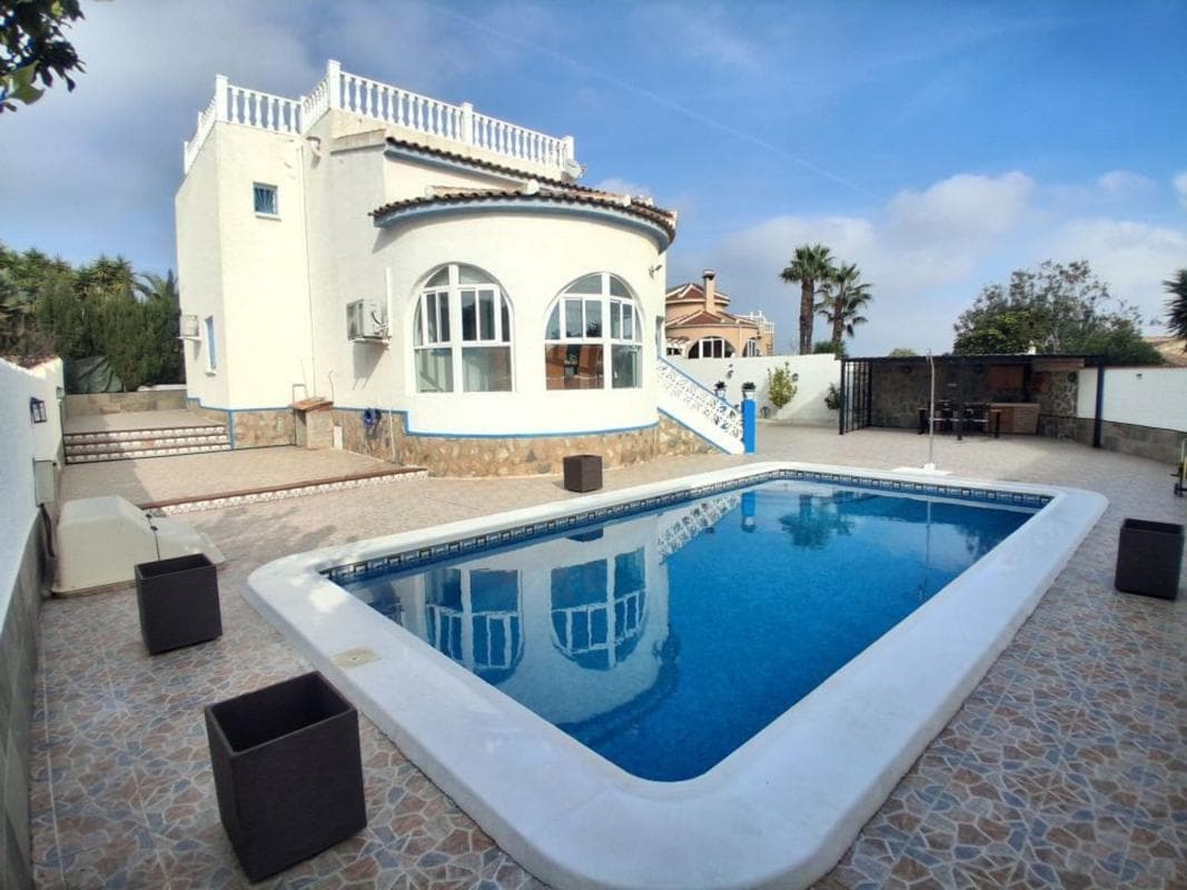 Villa, 5 bedrooms — Rojales