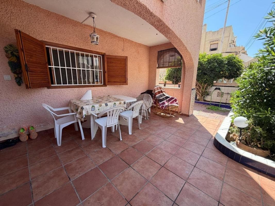 Villa, 3 bedrooms — Torrevieja